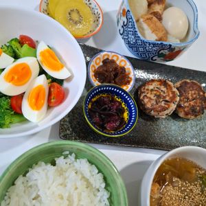 えびちゃんの作ってみた!投稿(完成まで10分!豆腐とひじきの和風バーグ)