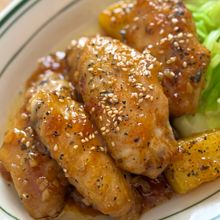 にんにく香る！濃厚甘辛照り手羽じゃが♪