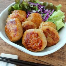 甘酢醤油でご飯が進む!玉ねぎたっぷり豆腐入りふわふわつくね