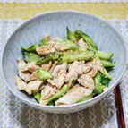レンジで簡単「鶏ささみ肉ときゅうりのゴマ酢和え」