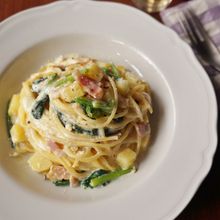 ほうれん草とじゃがいもの豆乳クリームパスタ
