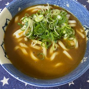 万福の作ってみた!投稿(5分で完成♡お蕎麦屋さんみたいなカレーうどん)