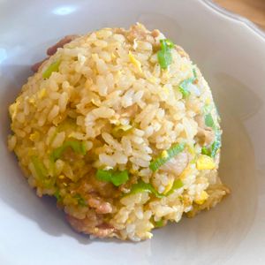 ゆかりの作ってみた!投稿(スタミナ満たん！にんにく香る、豚バラねぎの和風炒飯)