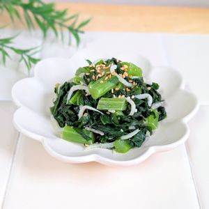 AYANO.•*¨*•.☆の作ってみた!投稿(大根の葉としらすの塩麹ふりかけ)