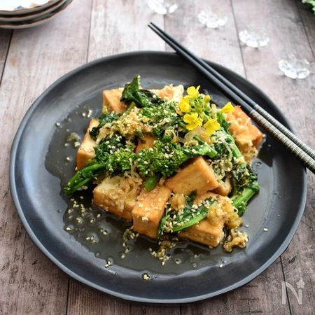 下茹で不要 菜の花と厚揚げのネギごまポン酢炒め By 曽布川優子 レシピサイト Nadia ナディア プロの料理家のおいしいレシピ