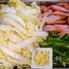 白菜の食べ方1位✨白菜とウインナーの生姜おかかポン酢炒め🤤の工程1