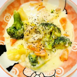 みおの作ってみた!投稿(ルウ不使用!【クリームシチュー】のレシピ)