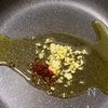夏にぴったり♡ミニトマトと大葉のペペロンチーノの工程3