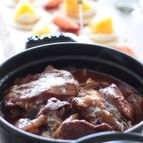 クリスマスにおすすめ♪
豚ひれ肉のとろとろトマトワイン煮込み