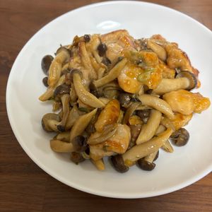 さらの作ってみた!投稿(【鶏肉ときのこのレモンバターポン酢】レモポンが旨い♪)