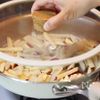 豚肉入り！さつまいもとれんこんの甘辛きんぴらの工程2