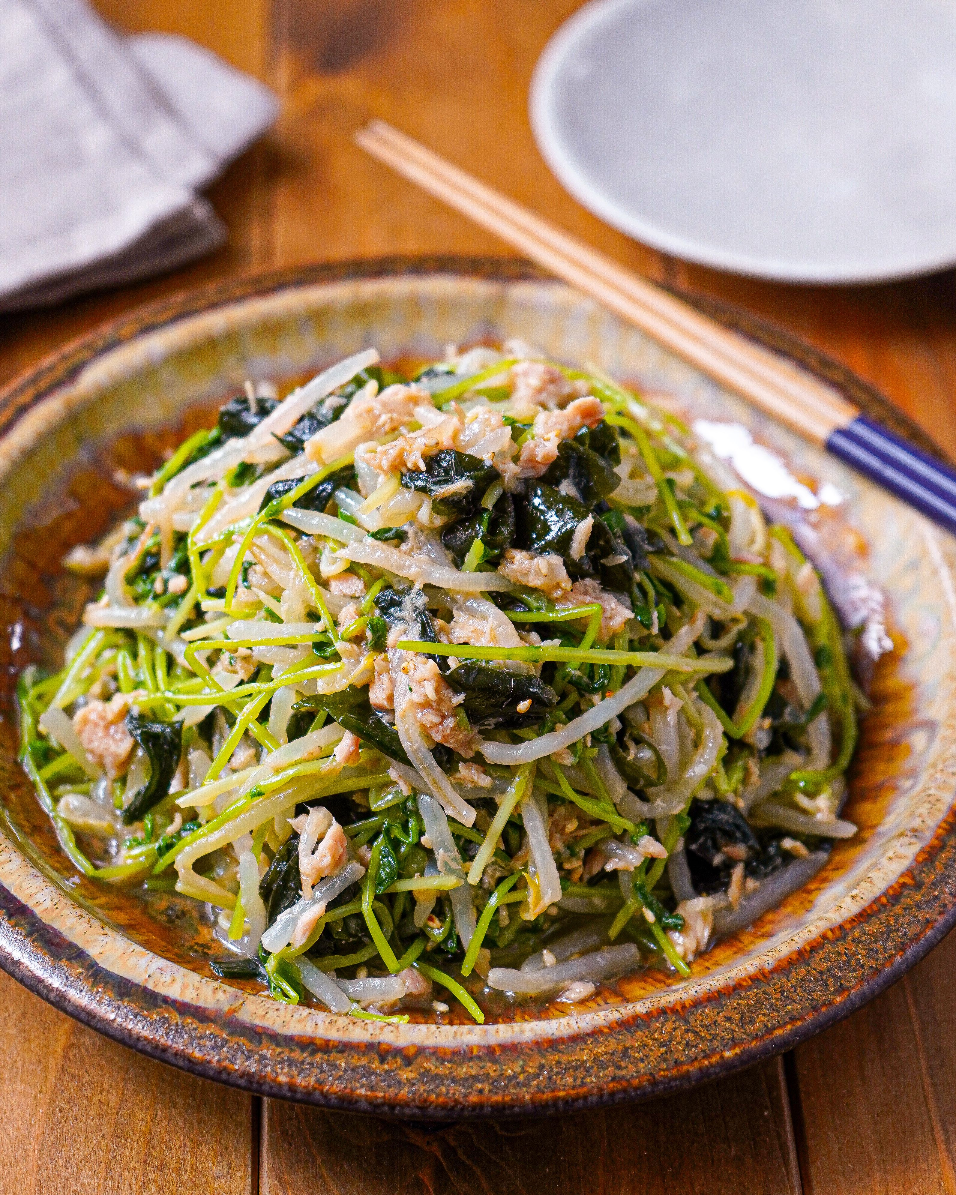コスパ抜群！栄養満点！豆苗ともやしのナムル】5分副菜♪ | レシピ