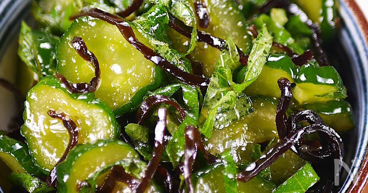 夏の涼しい簡単副菜🎐きゅうりと大葉の塩昆布和え😋🥒
