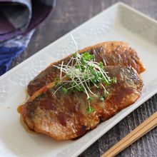 ご飯にも合う！アジの蒲焼き