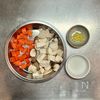【にんじんとエリンギの中華うま煮】油控えめ♪の工程1