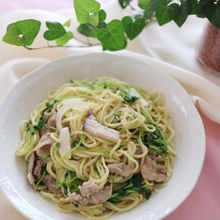 豚肉と豆苗の塩焼きそば