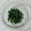 豆腐とニラのピリ辛ごま和えの工程1