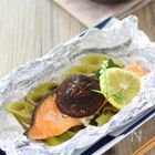 開けるのが楽しみになる！フライパンで簡単！秋の味覚「鮭」をホイル焼きで楽しもう