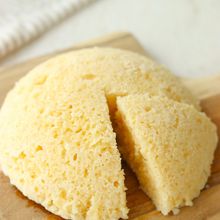 混ぜたボウルでそのままレンチン！ふんわり米粉蒸しパン