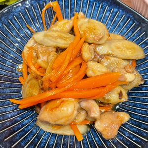 1169387の作ってみた!投稿(【鶏ごぼうのおかずきんぴら】ご飯が進む！和食おかず♡)