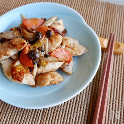 【下味冷凍】鶏むね肉と野菜の塩麹焼き
