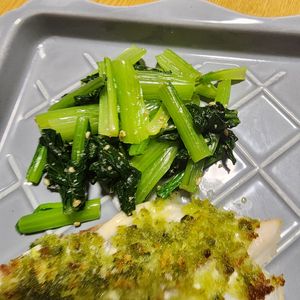 ナムディの作ってみた!投稿(『小松菜の洋風ごま和え』レンチンで作れる簡単副菜)