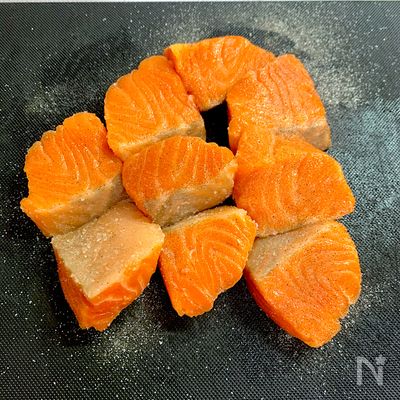 カリッとジューシー トラウトサーモン塩タツタ レモンバター By おねこ レシピサイト Nadia ナディア プロの料理家のおいしいレシピ