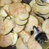 包丁まな板いらず【豚こまのそのまんま焼き簡単こく旨だれ】の工程1