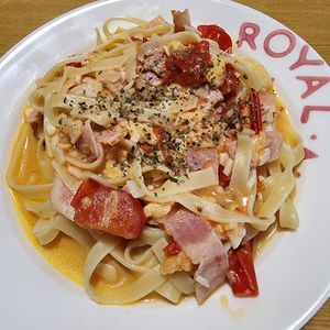 ナムディの作ってみた!投稿(【豆乳トマトクリームパスタ】チーズでコク！アレで味が決まる！)