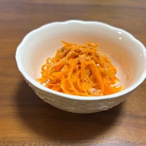 こむぎの作ってみた!投稿(人参とツナのハニーマスタードサラダ)