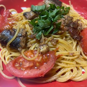 まるの作ってみた!投稿(『鯖の味噌煮缶とトマトの絶品和パスタ』)