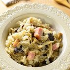 【きのことベーコンの和風ピラフ】だしパックで簡単＆風味抜群！