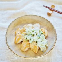サクサク胡瓜と玉ねぎのタルタルソースと鶏胸肉ソテー