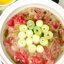 材料2つ！シンプル旨い【スタンディングねぎ鍋】
