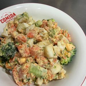 こめちゃんの作ってみた!投稿(冬の食卓を彩る♪【にんじんとゆで卵のごまマヨ和え】)