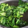 お弁当に◎【小松菜とツナのカレー炒め】5分で完成♪の工程3