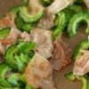 ゴーヤと豚バラ肉の焼きうどんの工程3
