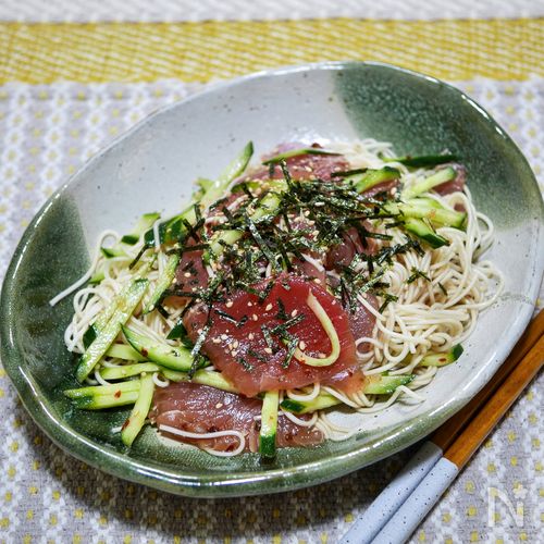 マグロときゅうりの素麺和え