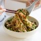 にらとねぎがたっぷり！そうめんで作るピリ辛肉味噌のあえ麺