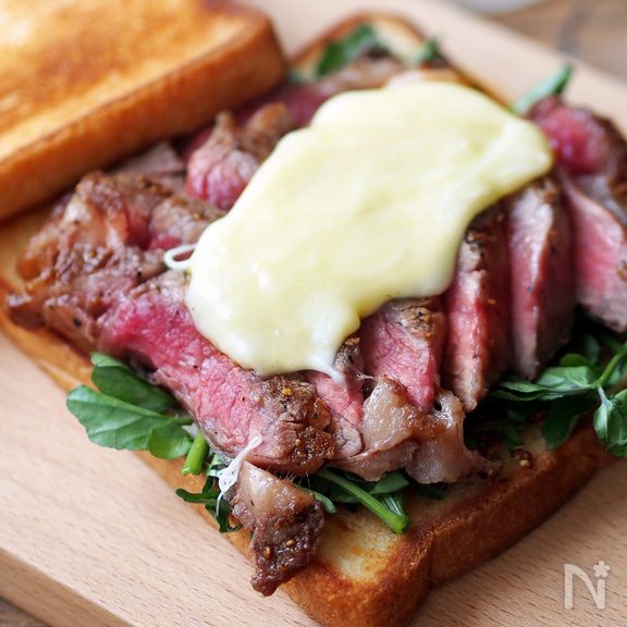 豪快！チーズステーキサンド