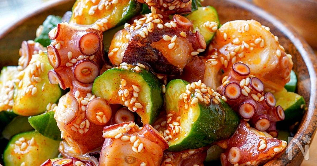 やみつき！旨辛味が食欲そそる♪【タコときゅうりの旨辛和え】