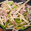 行列の定食屋さん♪にんにくの芽とじゃがいもの和風青椒肉絲🤩の工程3