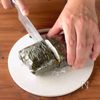 \お弁当にも最適/
【ふんわりたまごとしそ昆布のおにぎらず】の工程4