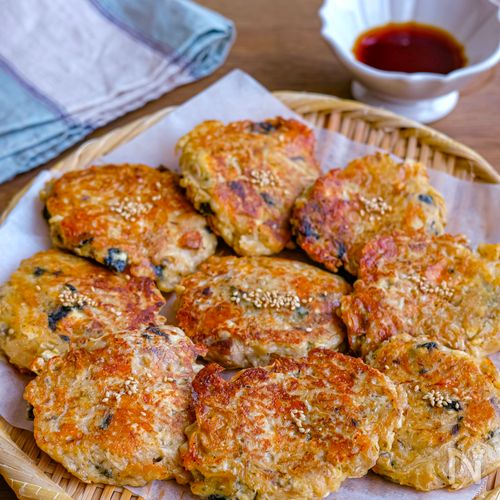 切り干し大根と鯖缶と豆腐の海苔チーズチヂミ