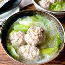 【肉だんごとキャベツの春雨スープ】ふわふわ肉だんごが絶品♪