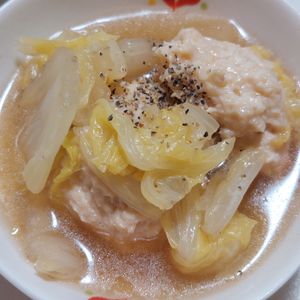 あきぷぅの作ってみた!投稿(【くたくた白菜と鶏だんごのスープ】子供が喜ぶ♡︎簡単レシピ)