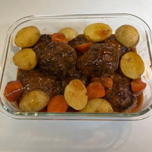 (・∀・)コロンの作ってみた!投稿(煮込みハンバーグ【お肉やわらか♪ソースが美味しい】)