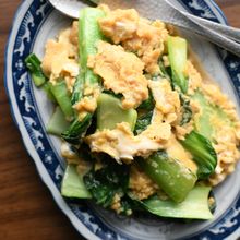 ふわふわ玉子とチンゲン菜のオイスターソース炒め