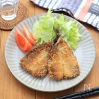 イワシが“ごちそう”になる。子どもが取り合うチーズパン粉焼き