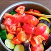 トマトで煮込む夏野菜肉じゃがの工程3